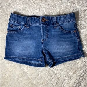JUSTICE JEAN SHORTS SIZE 8